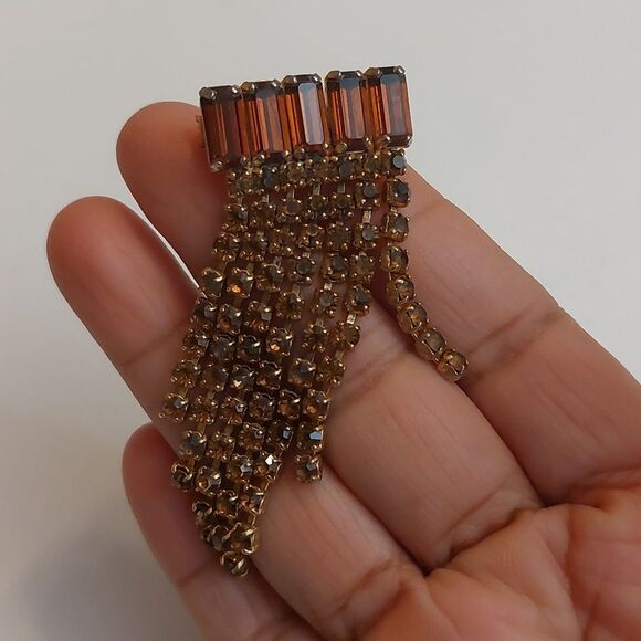 Stunning Vintage Unsigned Goldtone Topaz Colored Art Deco Dangler Brooch/Pin - Picture 3 of 5